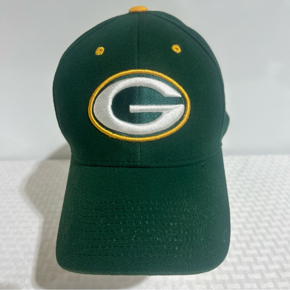 VINTAGE Green Bay Packers Hat Cap Strapback Green NFL Football Embroidered Adult